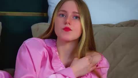 Lexi online show from 11/29/25, 06:44