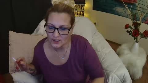 Hannah online show from 01/17/25, 09:06