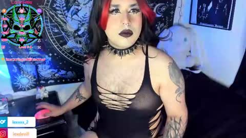 Snapshot of lexxxx_2 chatting on 07/17/26, 12:06 LEXXY online show from 07/17/26, 12:06