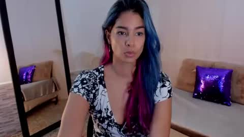 Snapshot of lexy_fox2 chatting on 06/24/26, 03:27 Lexy online show from 06/24/26, 03:27