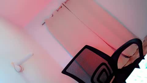 Snapshot of lexy_lore18 chatting on 02/14/25, 03:54 lexy_lore18 online show from 02/14/25, 03:54