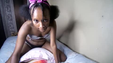 Snapshot of lexy_sky1 chatting on 11/03/25, 03:57 Lexy online show from 11/03/25, 03:57