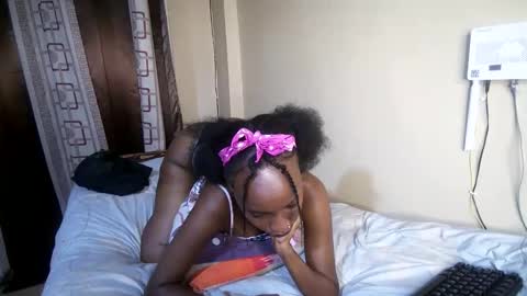 Snapshot of lexy_sky1 chatting on 11/06/25, 02:23 Lexy online show from 11/06/25, 02:23