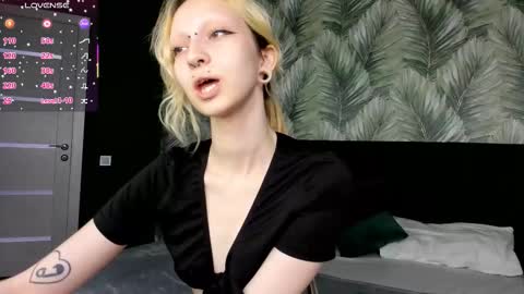 Snapshot of lexy_woorhez chatting on 09/12/25, 10:26 Lexy online show from 09/12/25, 10:26