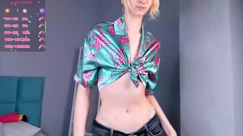 Lexy online show from 11/22/25, 11:42