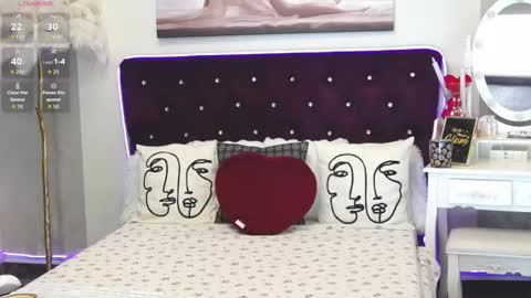 Snapshot of lexylee17 chatting on 11/04/25, 05:17 Lexy online show from 11/04/25, 05:17