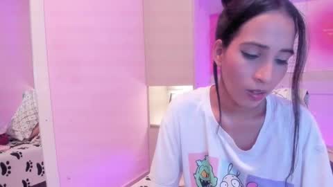 L I A  online show from 10/12/25, 10:25