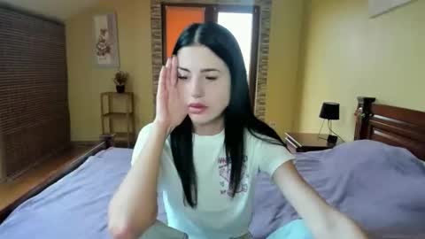 lexyswett online show from 09/19/25, 12:17