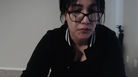 Snapshot of lexyvalentine chatting on 11/14/25, 05:55 Mai online show from 11/14/25, 05:55