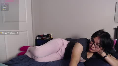 Snapshot of lexyvalentine chatting on 02/23/26, 08:28 Mai online show from 02/23/26, 08:28