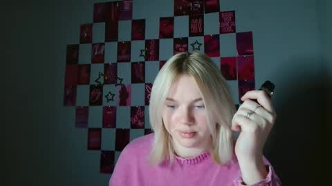 Leyla online show from 11/13/25, 07:07