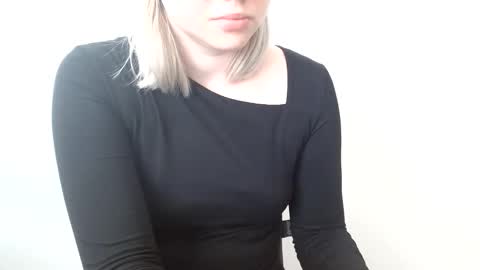 Leyla online show from 03/15/26, 08:09