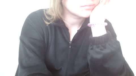 Leyla online show from 04/28/26, 05:45