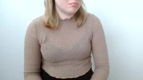Leyla online show from 05/16/26, 10:36