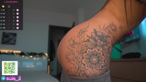 Snapshot of leyla_ly chatting on 12/31/24, 08:26 Leyla ly Ill be here Tuesday Thursday Friday Saturday Sunday online show from 12/31/24, 08:26