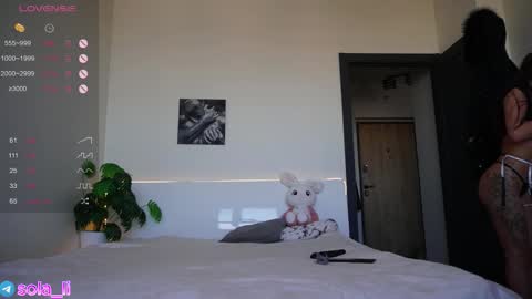 Snapshot of leyla_ly chatting on 10/20/25, 04:46 Leyla ly Ill be here Tuesday Thursday Friday Saturday Sunday online show from 10/20/25, 04:46