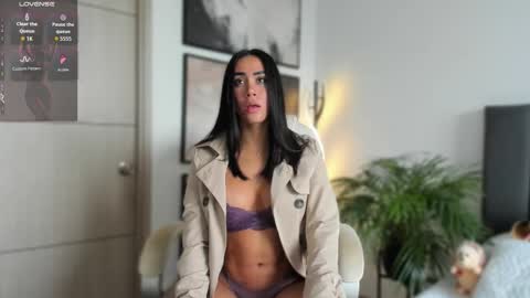 Snapshot of leyla_steel chatting on 10/16/25, 12:06 INSTA leylasteel model online show from 10/16/25, 12:06