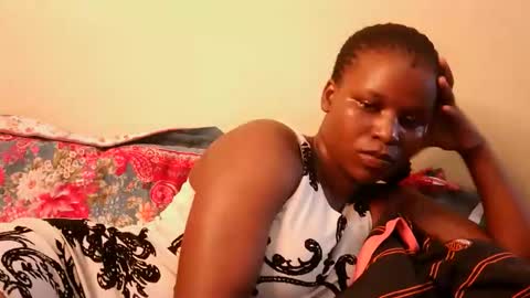 leylacuty13 online show from 04/06/26, 10:38