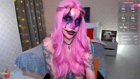 Snapshot of leylanoir chatting on 02/08/25, 08:53 LEA online show from 02/08/25, 08:53