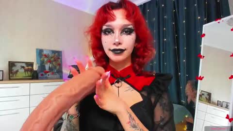Snapshot of leylanoir chatting on 03/05/25, 03:07 LEA online show from 03/05/25, 03:07