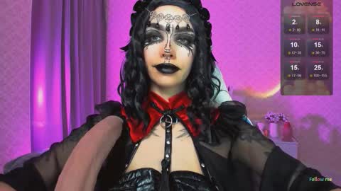 Snapshot of leylanoir chatting on 10/18/25, 01:23 LEA online show from 10/18/25, 01:23