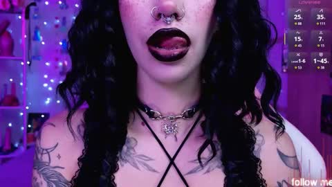 Snapshot of leylanoir_02 chatting on 02/23/26, 03:31 LEA online show from 02/23/26, 03:31