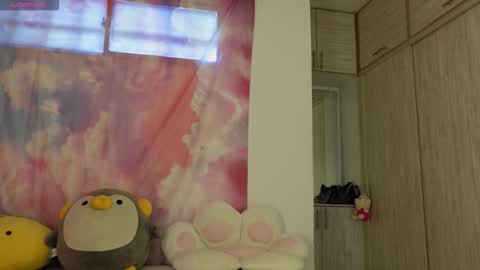 Snapshot of leyre_lerr chatting on 02/24/26, 06:06 Jessica online show from 02/24/26, 06:06