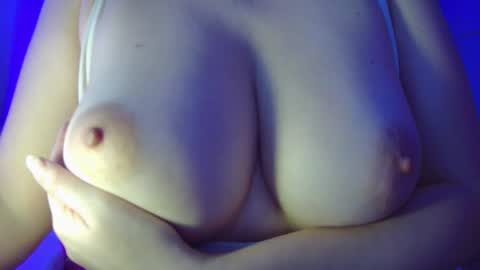 Snapshot of leysun7777 chatting on 03/04/25, 05:00 Leysun7 online show from 03/04/25, 05:00