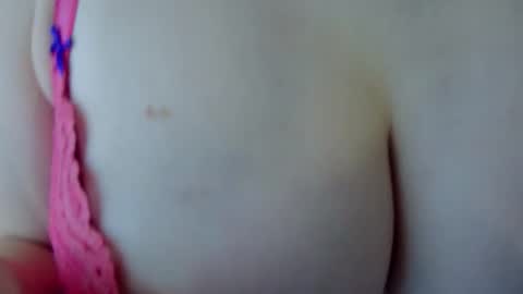 Snapshot of leysun7777 chatting on 09/27/25, 07:35 Leysun7 online show from 09/27/25, 07:35