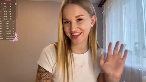 Mia online show from 12/02/25, 11:26