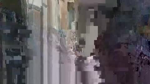 Snapshot of lgck12in chatting on 12/14/25, 04:34 C2bme online show from 12/14/25, 04:34