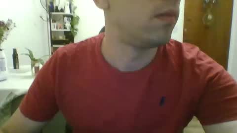 Snapshot of lhagus28 chatting on 03/03/26, 12:00 lhagus28 online show from 03/03/26, 12:00