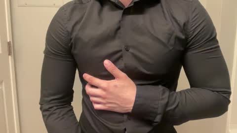 Snapshot of lhotboyl chatting on 09/18/25, 02:30 lhotboyl online show from 09/18/25, 02:30