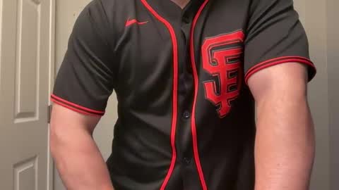 Snapshot of lhotboyl chatting on 10/28/25, 06:32 lhotboyl online show from 10/28/25, 06:32