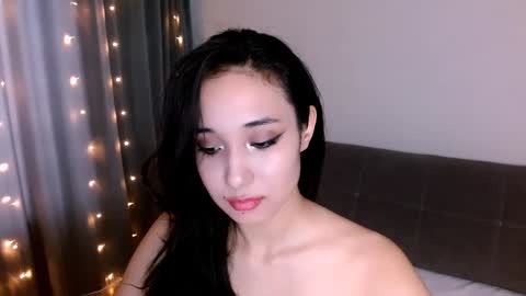 Snapshot of li_noen chatting on 02/05/25, 04:37 Li  online show from 02/05/25, 04:37