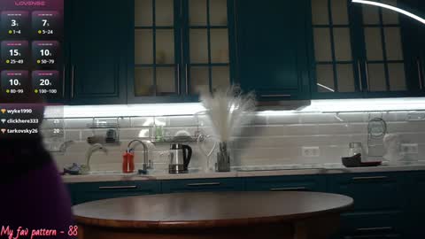 Snapshot of li_queen_ chatting on 12/11/24, 05:26 Hey Im Alexa tg online show from 12/11/24, 05:26