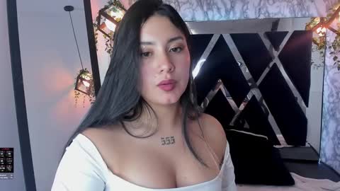 Snapshot of lia_14_ chatting on 12/31/24, 05:40 Lia online show from 12/31/24, 05:40