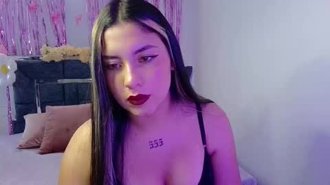 Snapshot of lia_14_ chatting on 09/13/25, 06:29 Lia online show from 09/13/25, 06:29