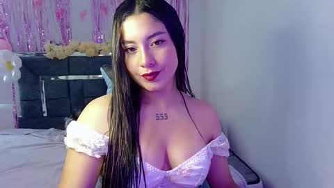 Snapshot of lia_14_ chatting on 10/04/25, 04:27 Lia online show from 10/04/25, 04:27
