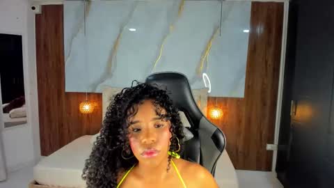 lia_16_ online show from 03/14/26, 11:04