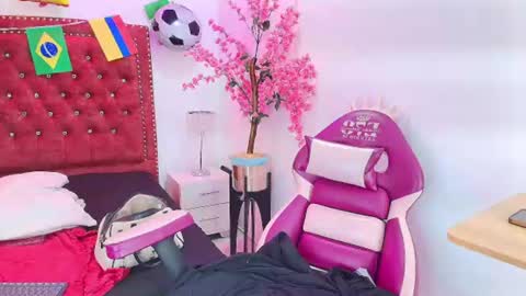 Lia  online show from 07/05/26, 03:23