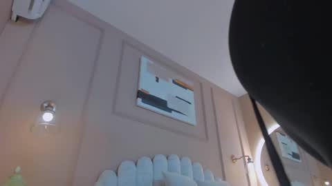 Liss 3 online show from 02/19/25, 10:12