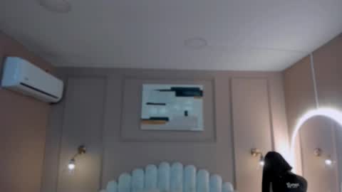 Liss 3 online show from 12/22/25, 10:23