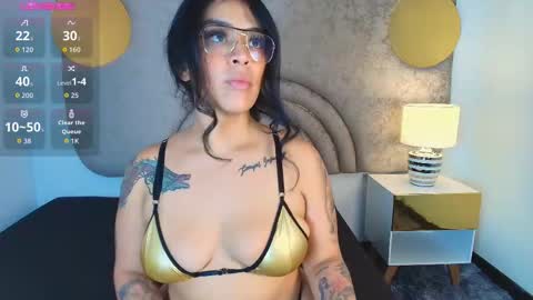 Snapshot of lia_caprice chatting on 10/16/25, 06:09 L I A C A P R I C E  online show from 10/16/25, 06:09