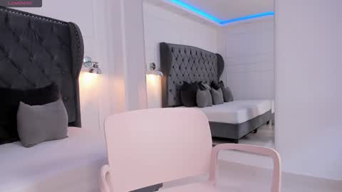 lia_cat__ online show from 12/05/25, 05:20