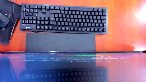 Snapshot of lia_cr1 chatting on 11/03/25, 07:37 LIA online show from 11/03/25, 07:37