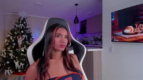 Lia online show from 01/13/26, 02:17