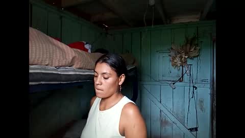 Lia online show from 12/18/25, 08:04