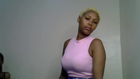 lia online show from 10/04/25, 07:23