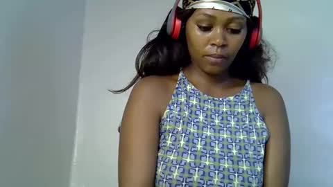 lia online show from 11/12/25, 05:13